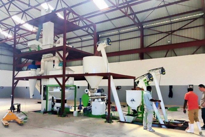 Chicken Cattle Duck Feed Pellet Production Line Small Feed Mill Plant